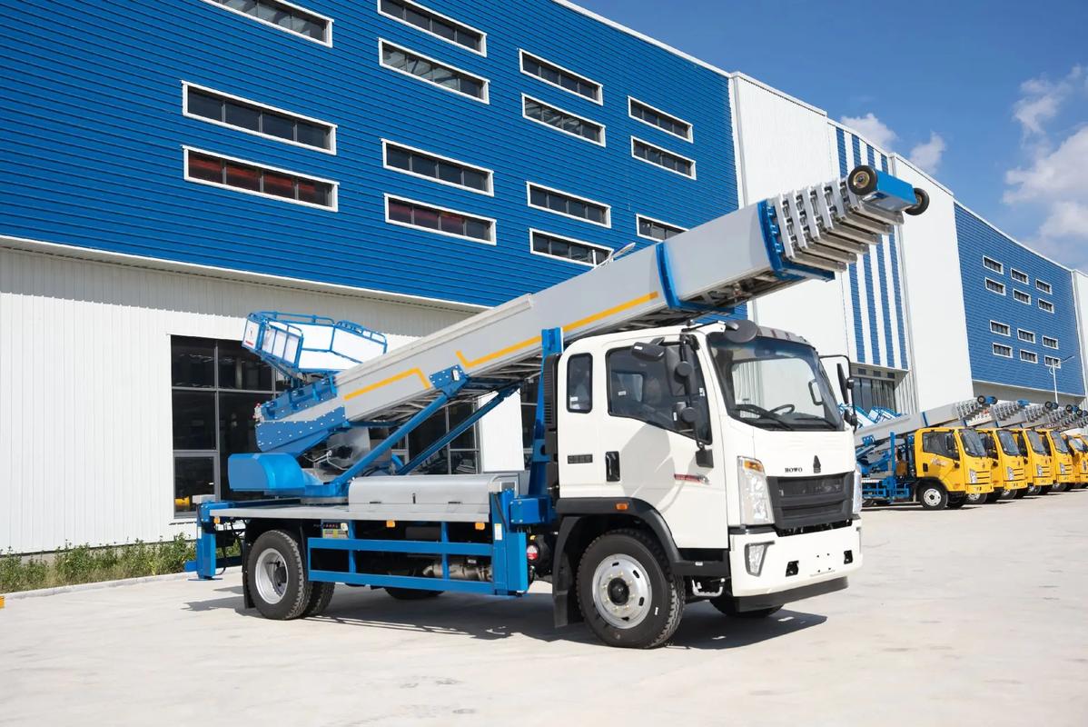 高邑县出租云梯车高空作业车 建筑垃圾搬运