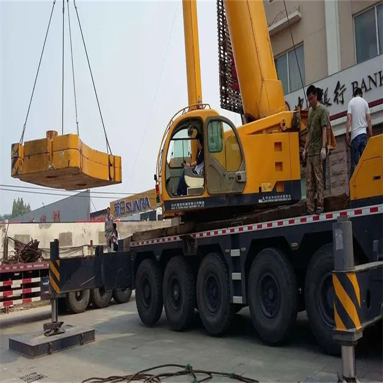 高邑县当地吊车出租|机器吊装|75吨|工厂搬迁服务